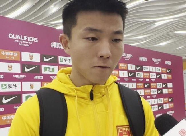 多组校园凌辱事务，打破了5位主角本应当夸姣的芳华校园糊口齐铭清俊帅气，是人人称赞的优等生，而易远倒是年夜家口中的“赔钱货”。两人一同长年夜，豪情很好。而这一切，在转学生唐小米呈现以后产生了天翻地覆的转变。蜚语成了毁人利器，处处对易瑶进行刁难，易远的糊口起头堕入暗中，蒙受各类残暴凌辱。顾森西教会易瑶对校园暴力进行还击，他的呈现给了易远一丝曙光。可鬼使神差，顾森湘的不测却将她再度推进暗中。当受害者酿成施暴者，当看客酿成助推，在这一场名为“打趣”的闹剧中，没有傍观者，只有施暴者……